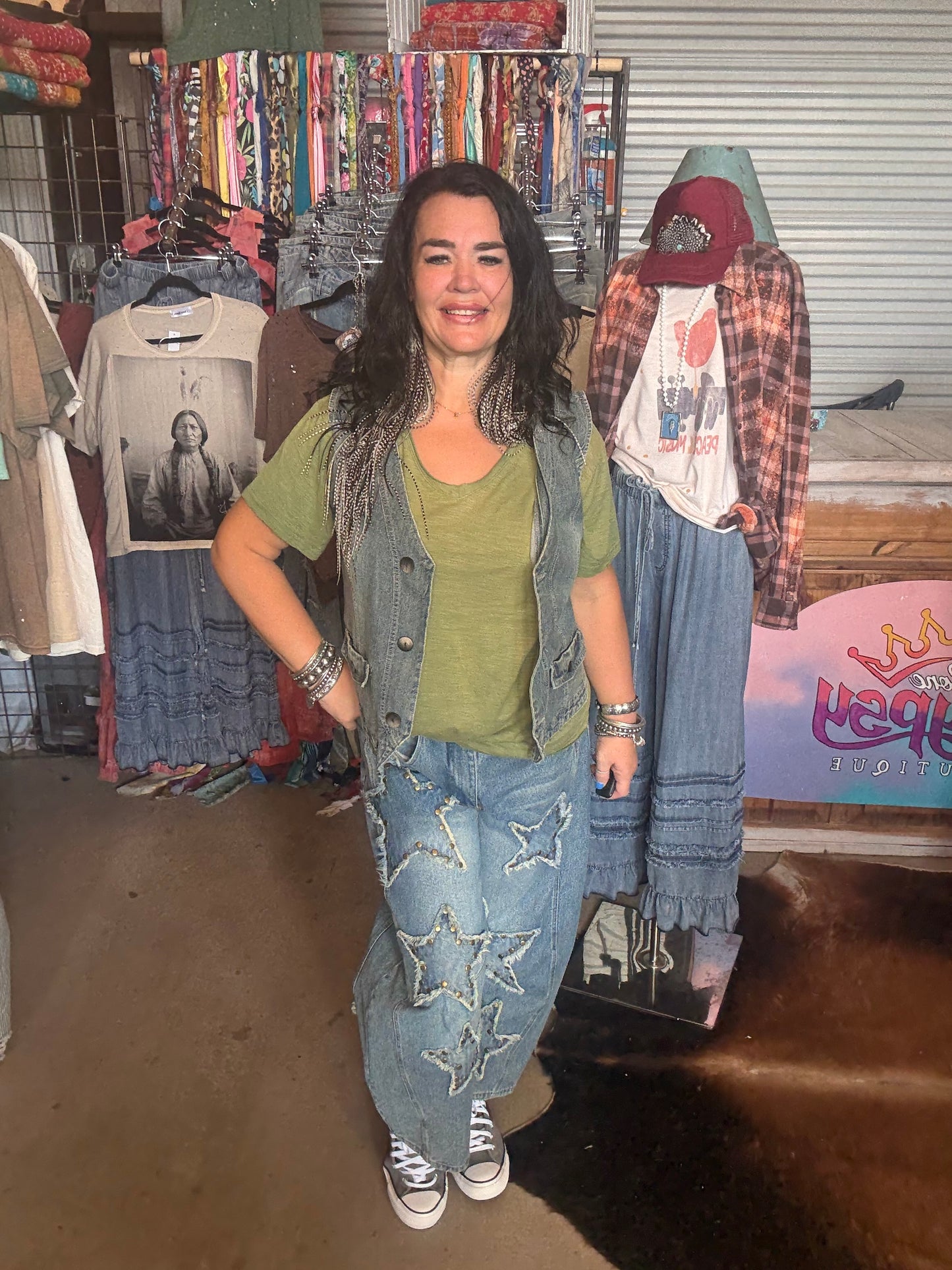 Moon Dance V-Neck Tee - Olive