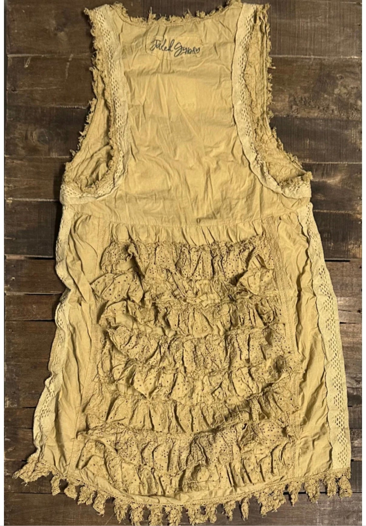Ruffle Up High-Lo Top - Tea Stain