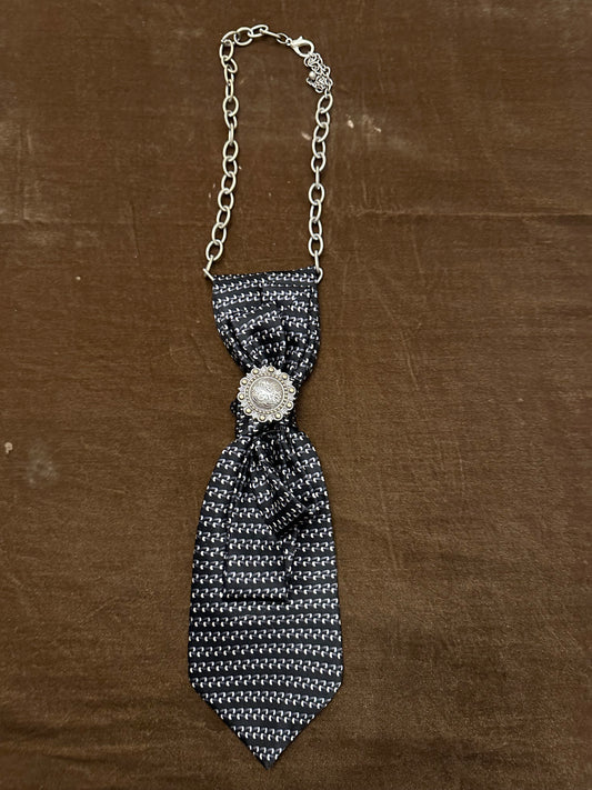 Vintage Tie necklace