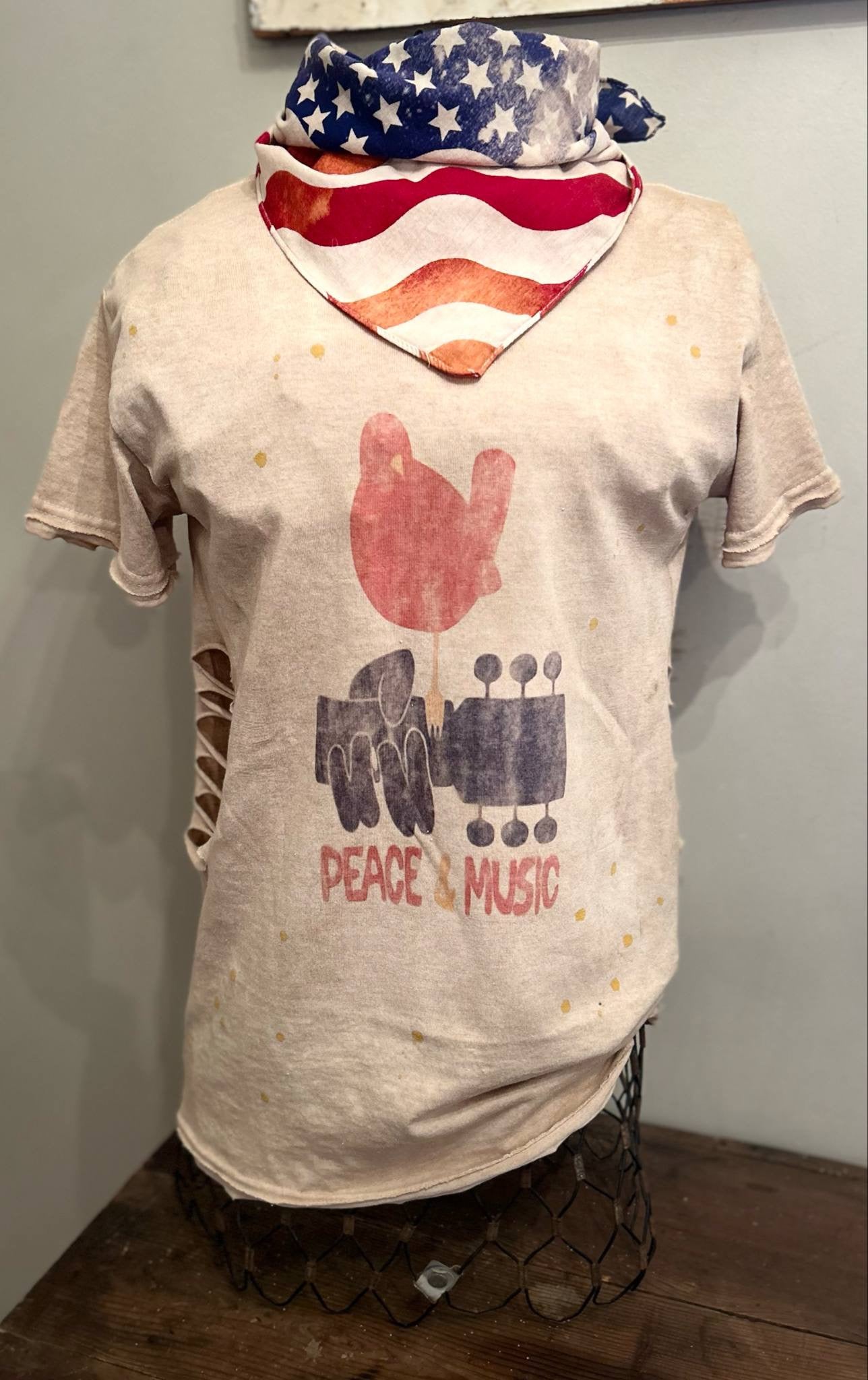 Peace and Music Tee