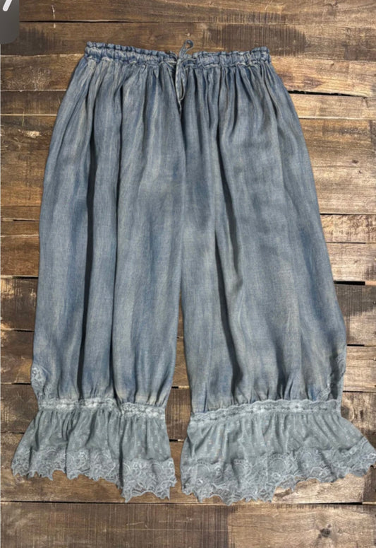 Alluring Romance Bloomers - Chambray