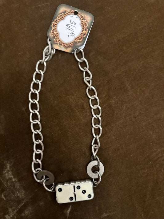 Marlboro domino necklace