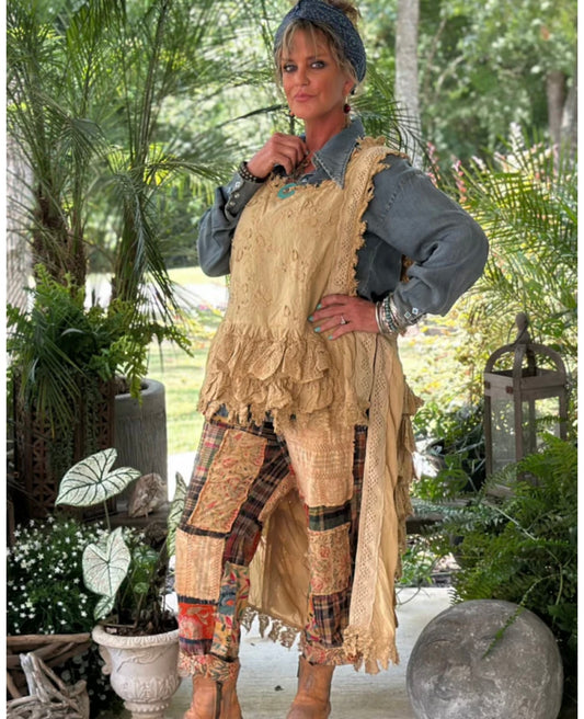Ruffle Up High-Lo Top - Tea Stain